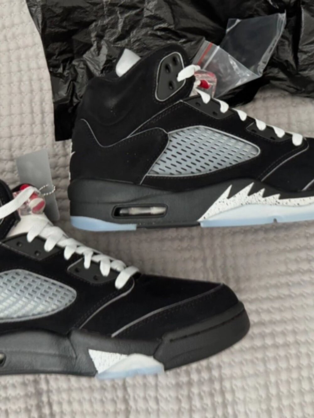 Air Jordan 5 Black Metallic Reimagined